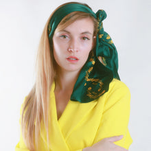 Load image into Gallery viewer, Golden-Chain Silk Scarf - slfb2